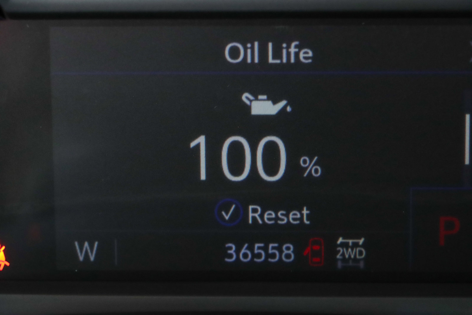 Used 2022 Cadillac XT5 Premium Luxury w/ LPO, Floor Liner Package image 16