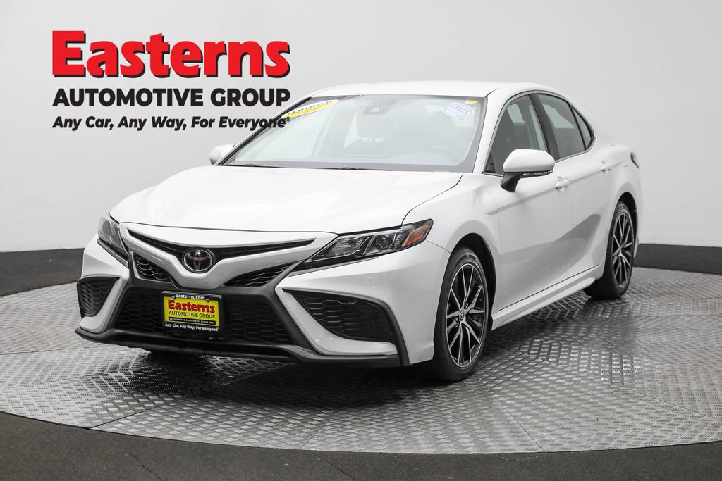 Used 2024 Toyota Camry SE