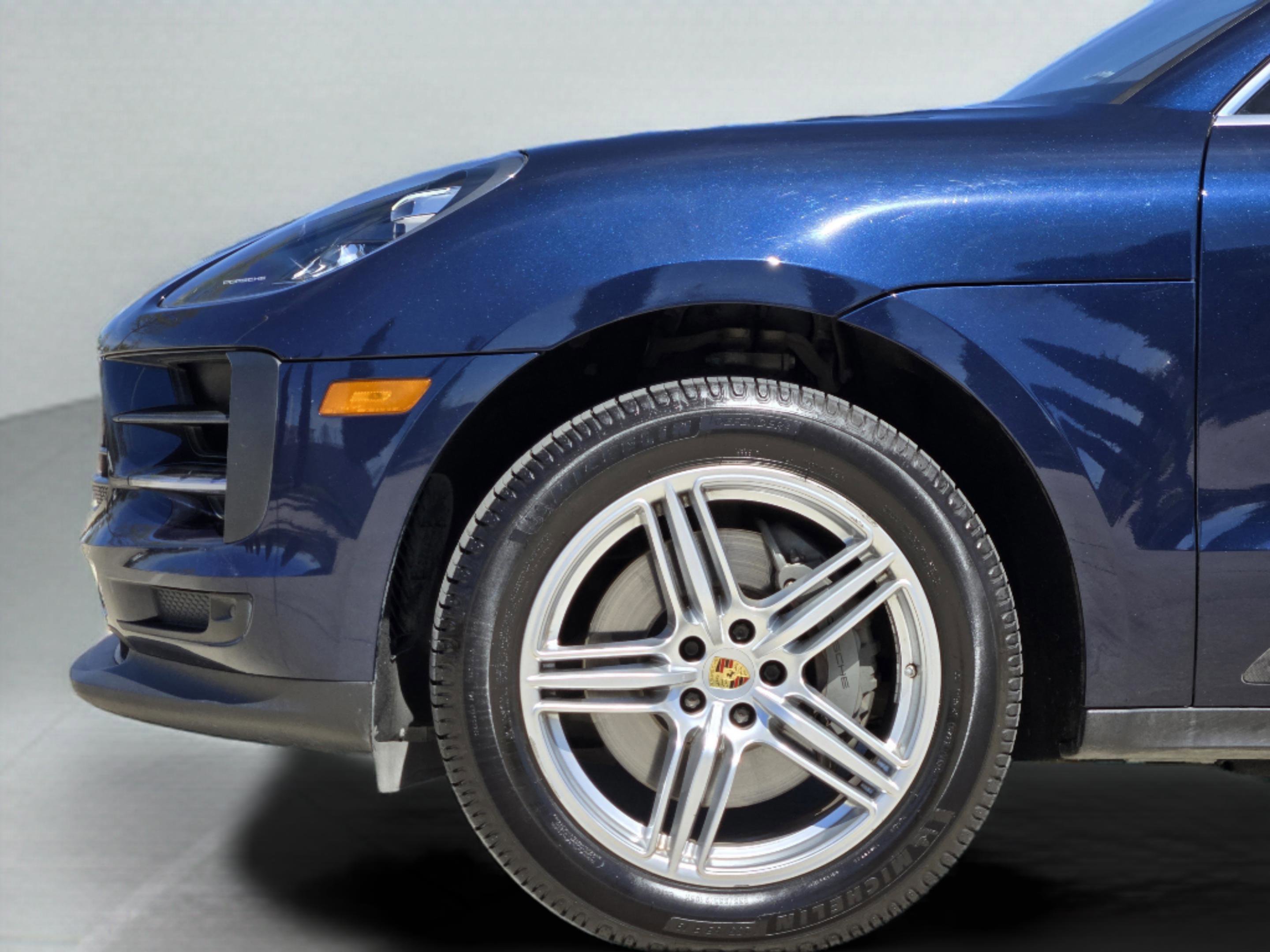 Used 2020 Porsche Macan S image 35