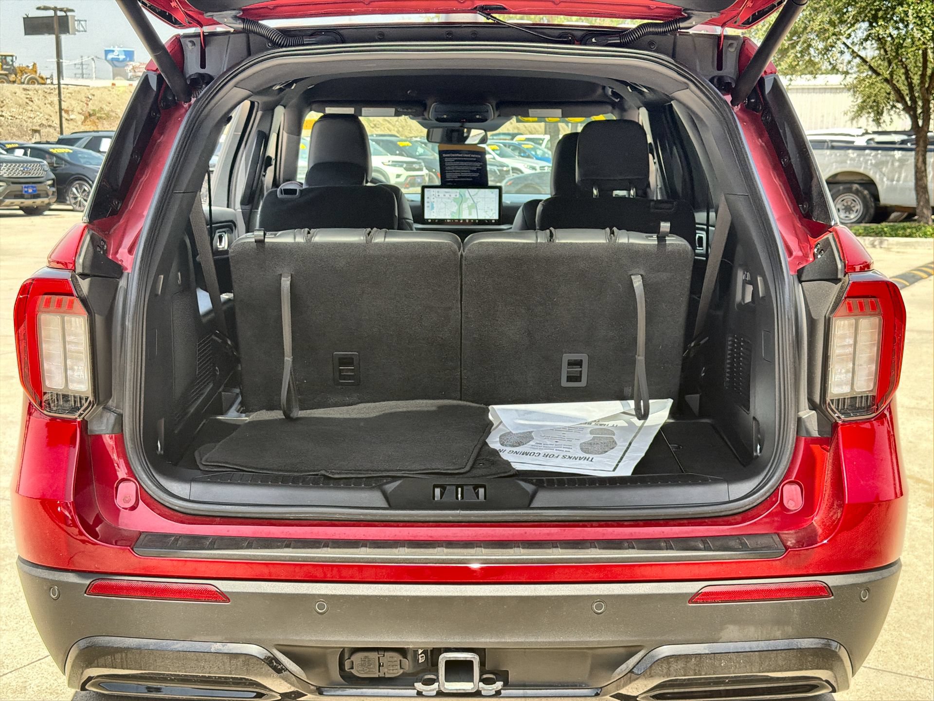 Certified 2025 Ford Explorer ST-Line w/ Premium Package RWD image 24