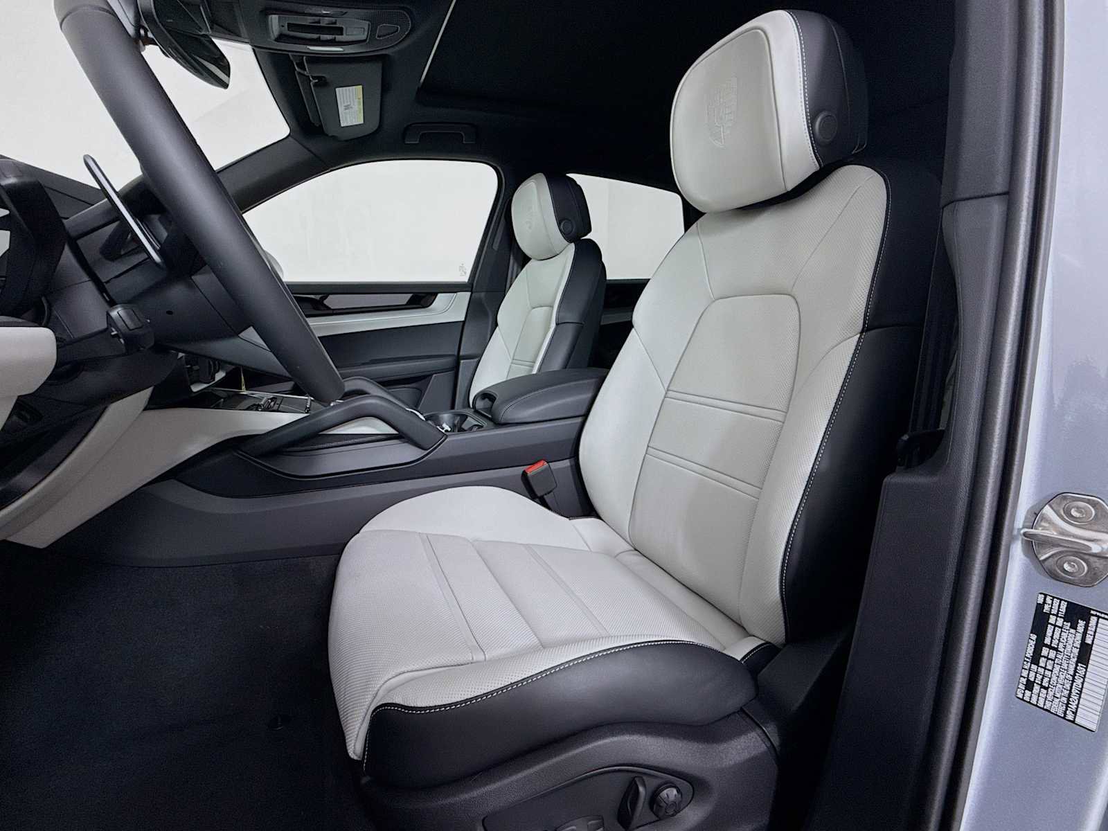 New 2026 Porsche Cayenne image 5