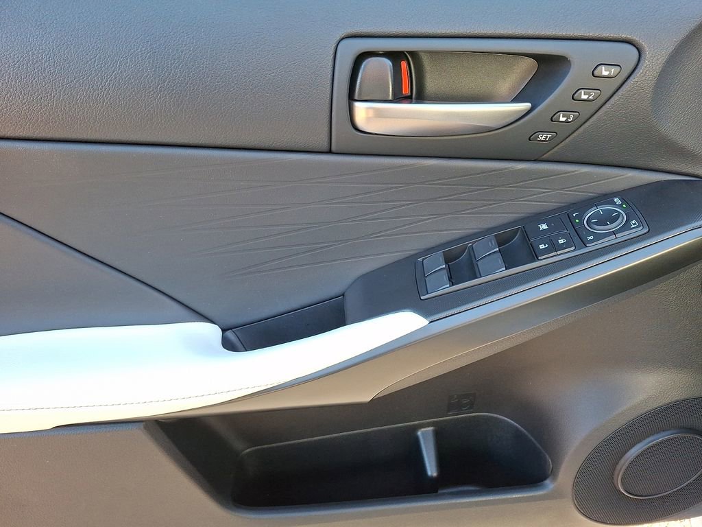 Used 2025 Lexus IS 350 F Sport w/ Navigation Package AWD/4WD image 8
