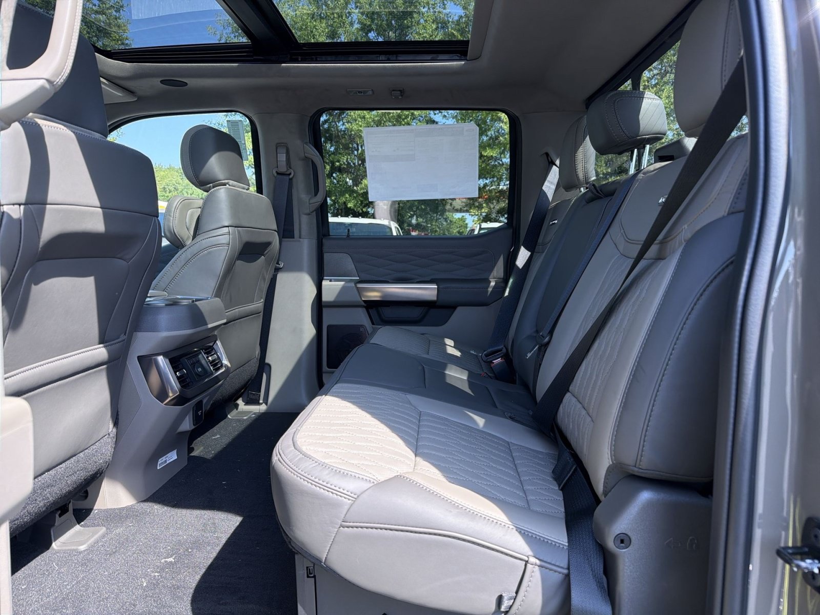 New 2026 Ford F350 Platinum w/ Platinum Plus Package AWD/4WD image 29