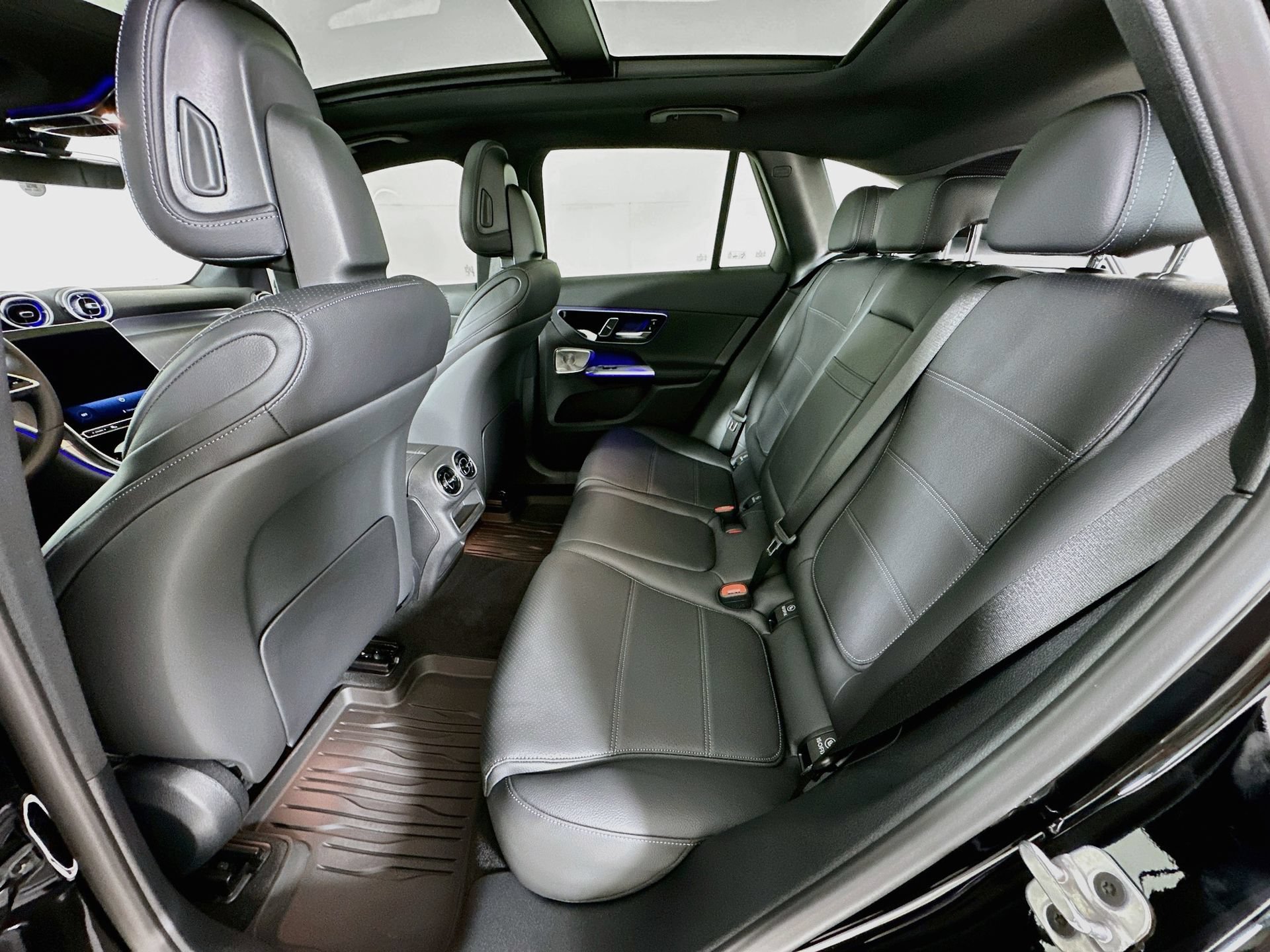 Certified 2026 Mercedes-Benz GLC 300 4MATIC image 27