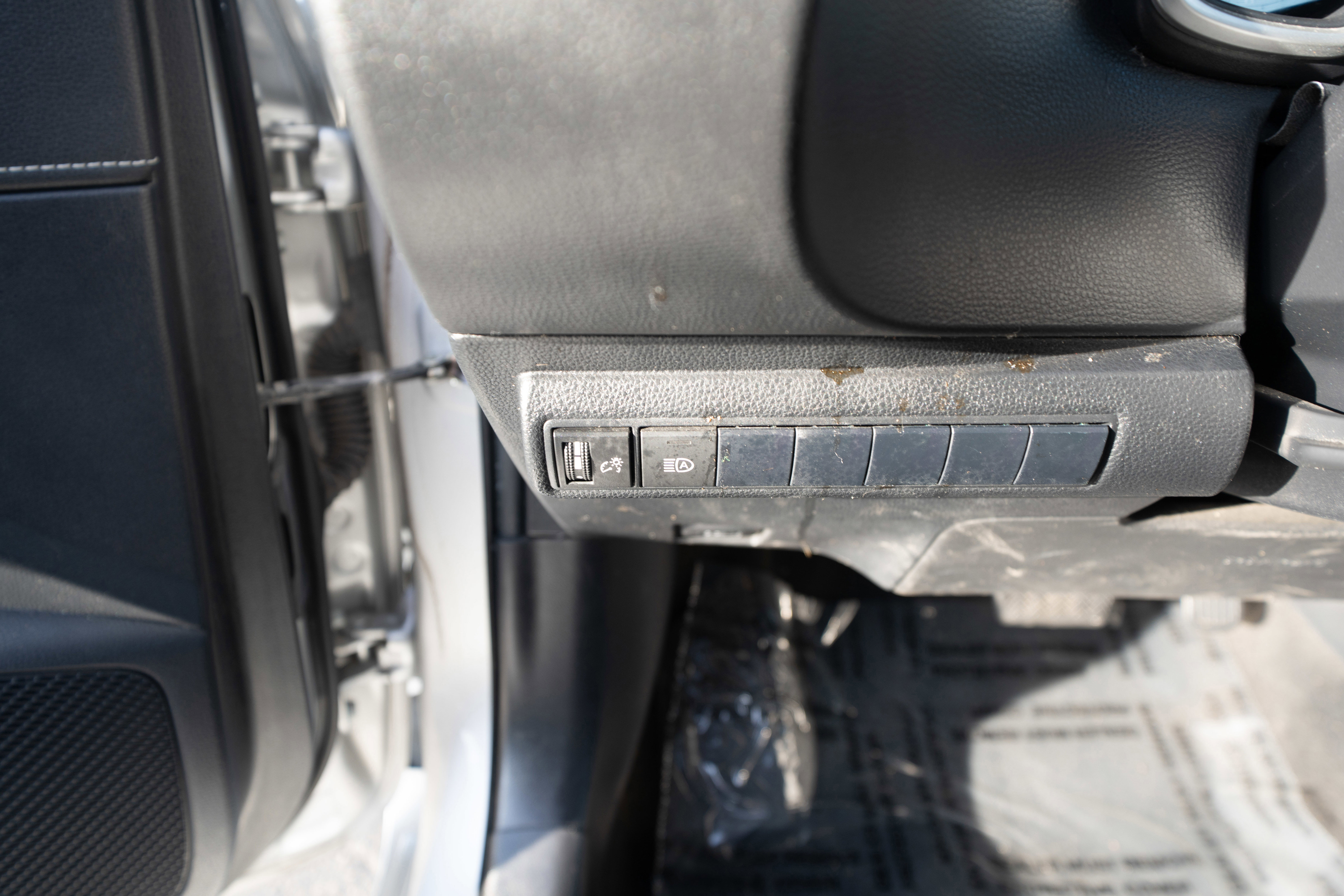 Used 2021 Toyota Corolla SE image 11