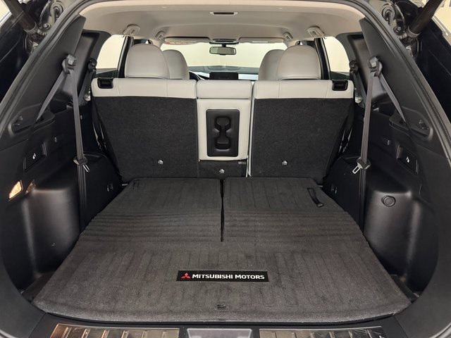 Used 2022 Mitsubishi Outlander SEL image 23