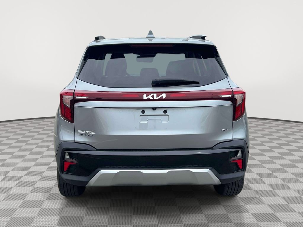 Used 2024 Kia Seltos EX AWD/4WD image 6