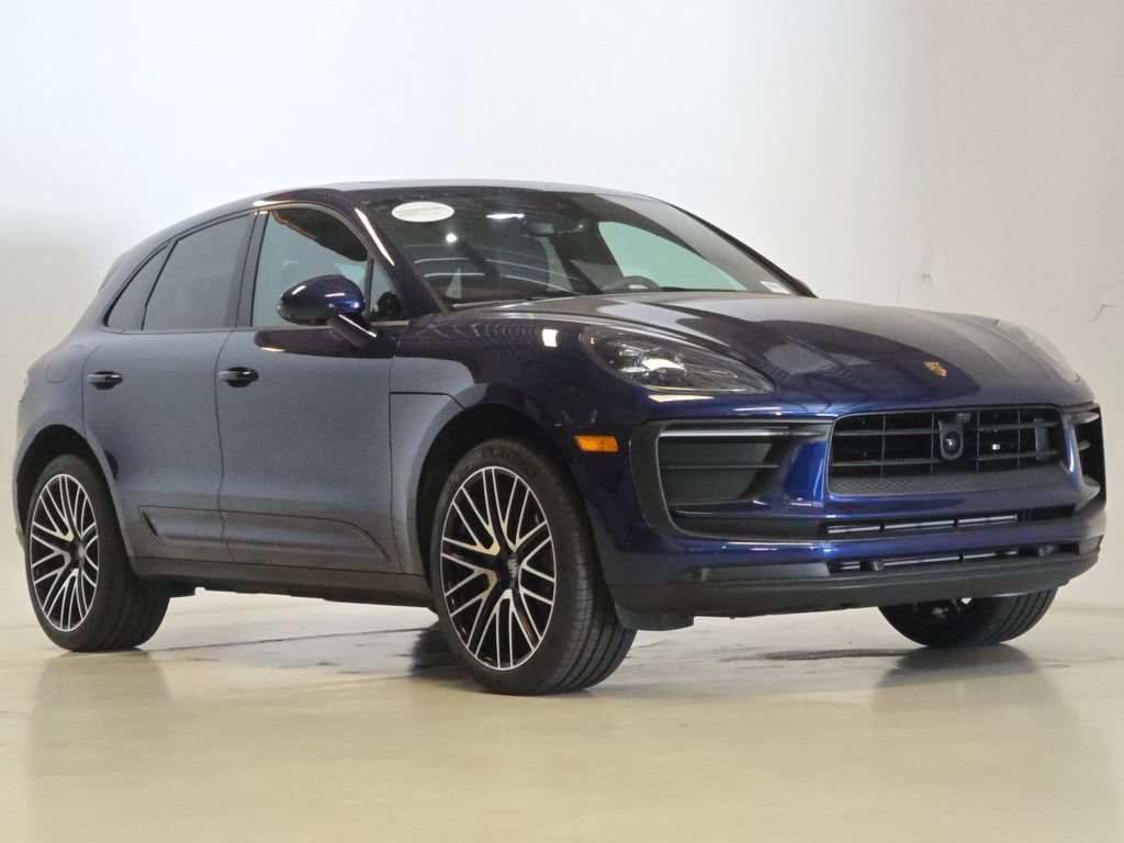 Certified 2026 Porsche Macan AWD/4WD image 7
