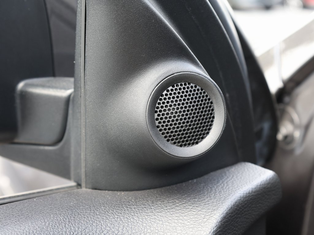 Used 2021 Jeep Grand Cherokee Laredo X image 13