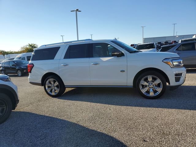 Used 2023 Ford Expedition Max King Ranch image 3