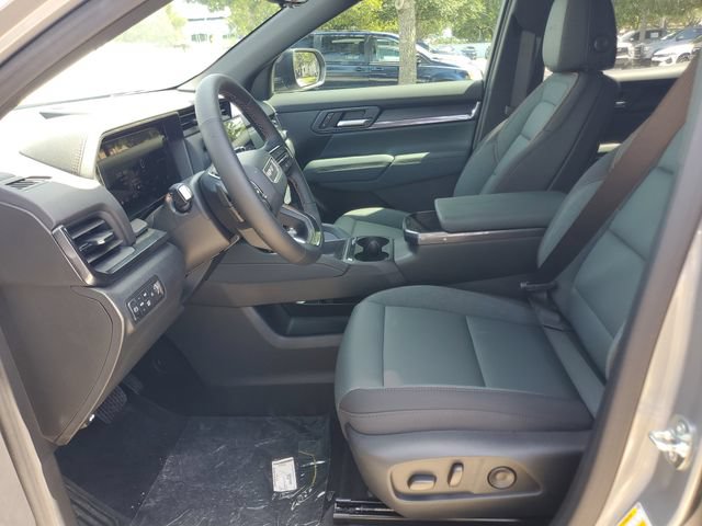 New 2026 GMC Terrain AT4 w/ Technology Package II AWD/4WD image 8
