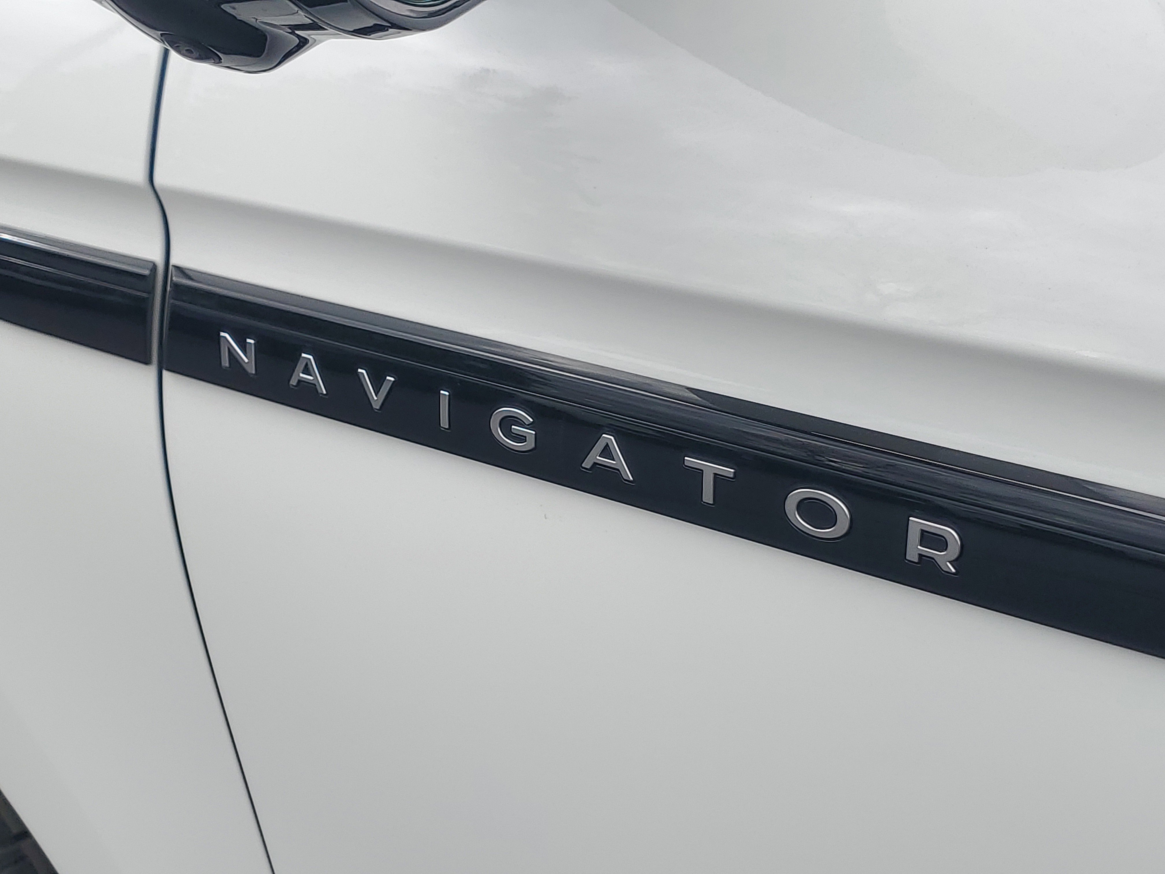 New 2025 Lincoln Navigator L Black Label image 7