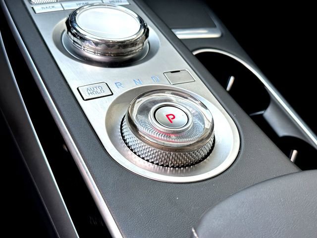 Used 2025 Genesis GV70 2.5T image 17