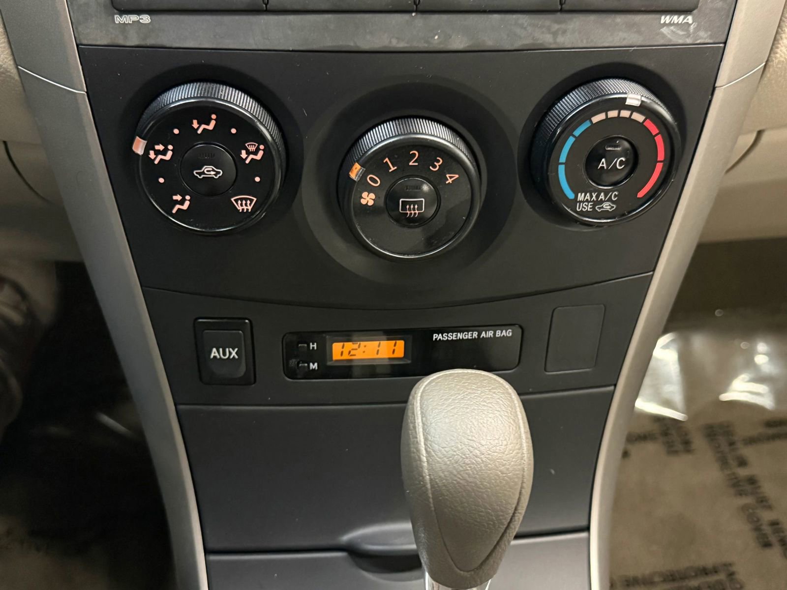 Used 2010 Toyota Corolla LE image 33