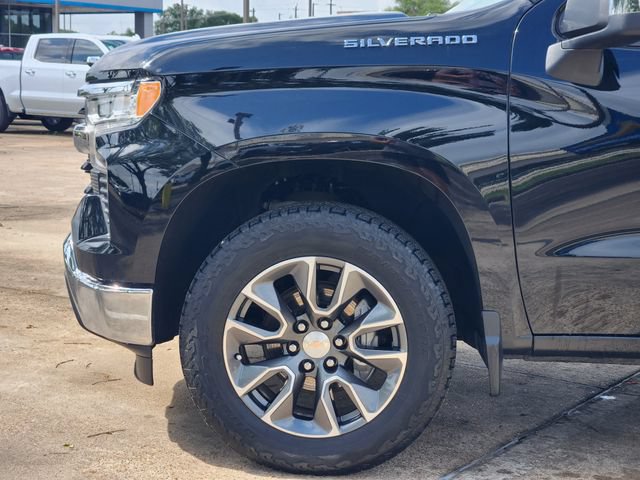 Used 2024 Chevrolet Silverado 1500 LT AWD/4WD image 8