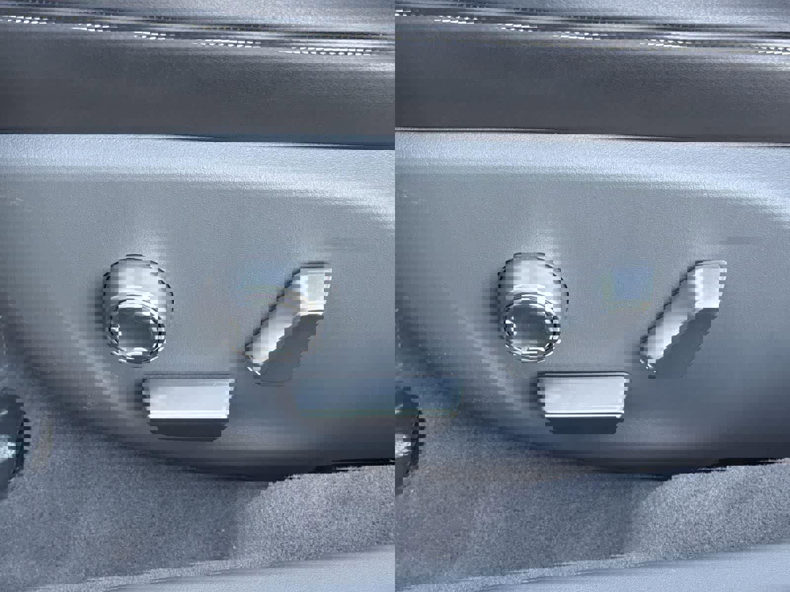 Used 2024 Lucid Air Pure image 24