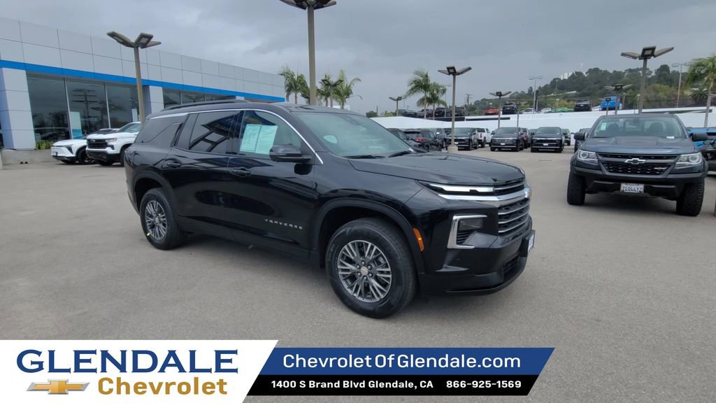 Certified 2024 Chevrolet Traverse LT AWD/4WD image 2