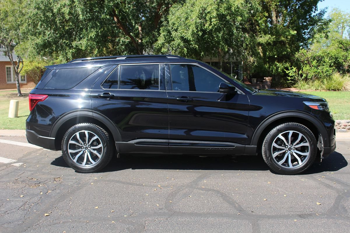 Used 2020 Ford Explorer ST w/ Premium Technology Package AWD/4WD image 3
