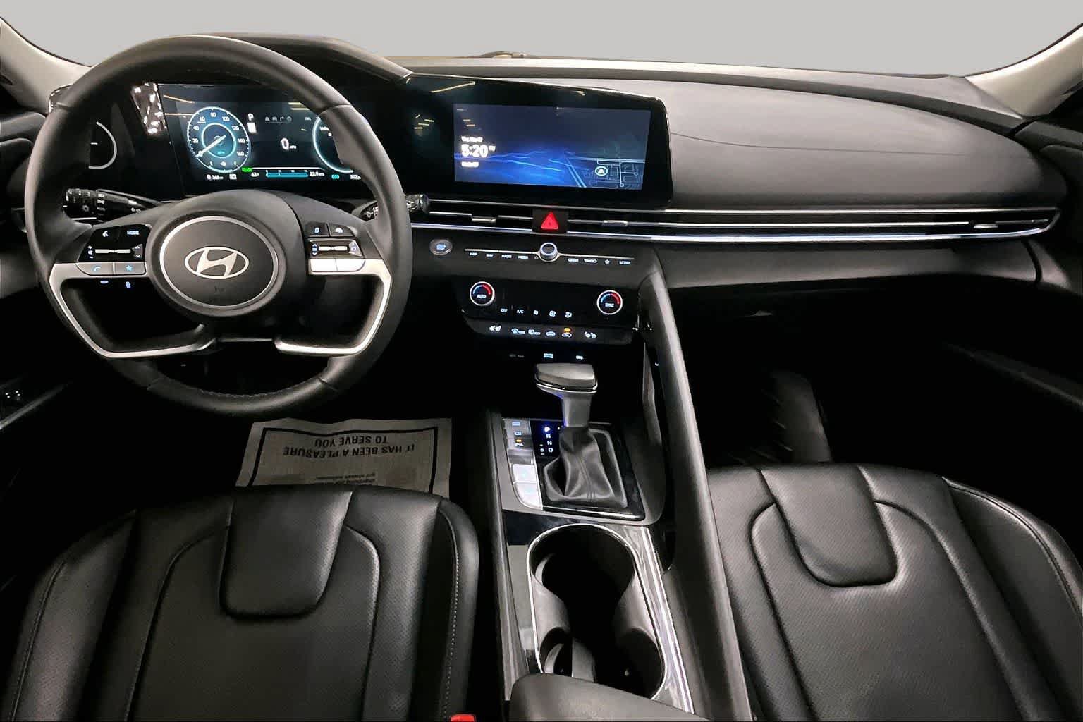 Used 2024 Hyundai Elantra Limited FWD image 16