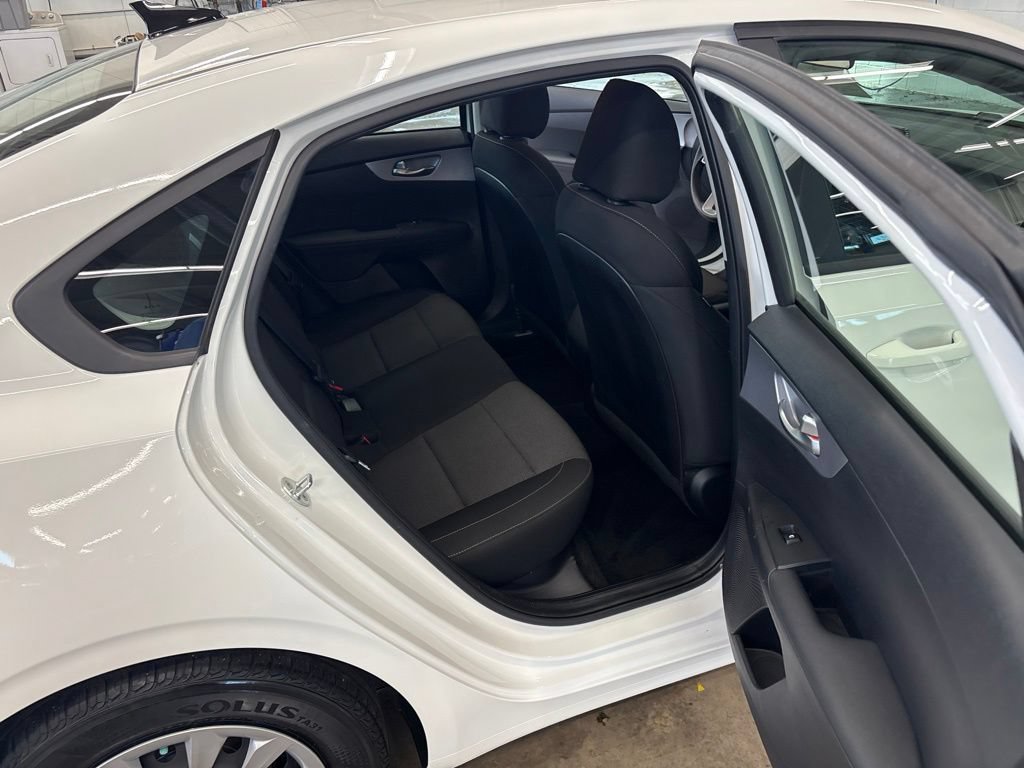 Used 2022 Kia Forte Sedan FWD image 12