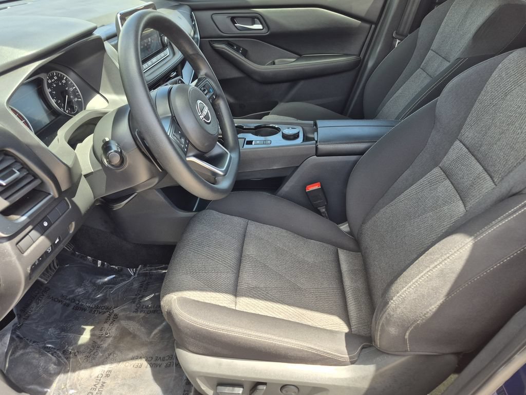 Used 2024 Nissan Rogue SV AWD/4WD image 8