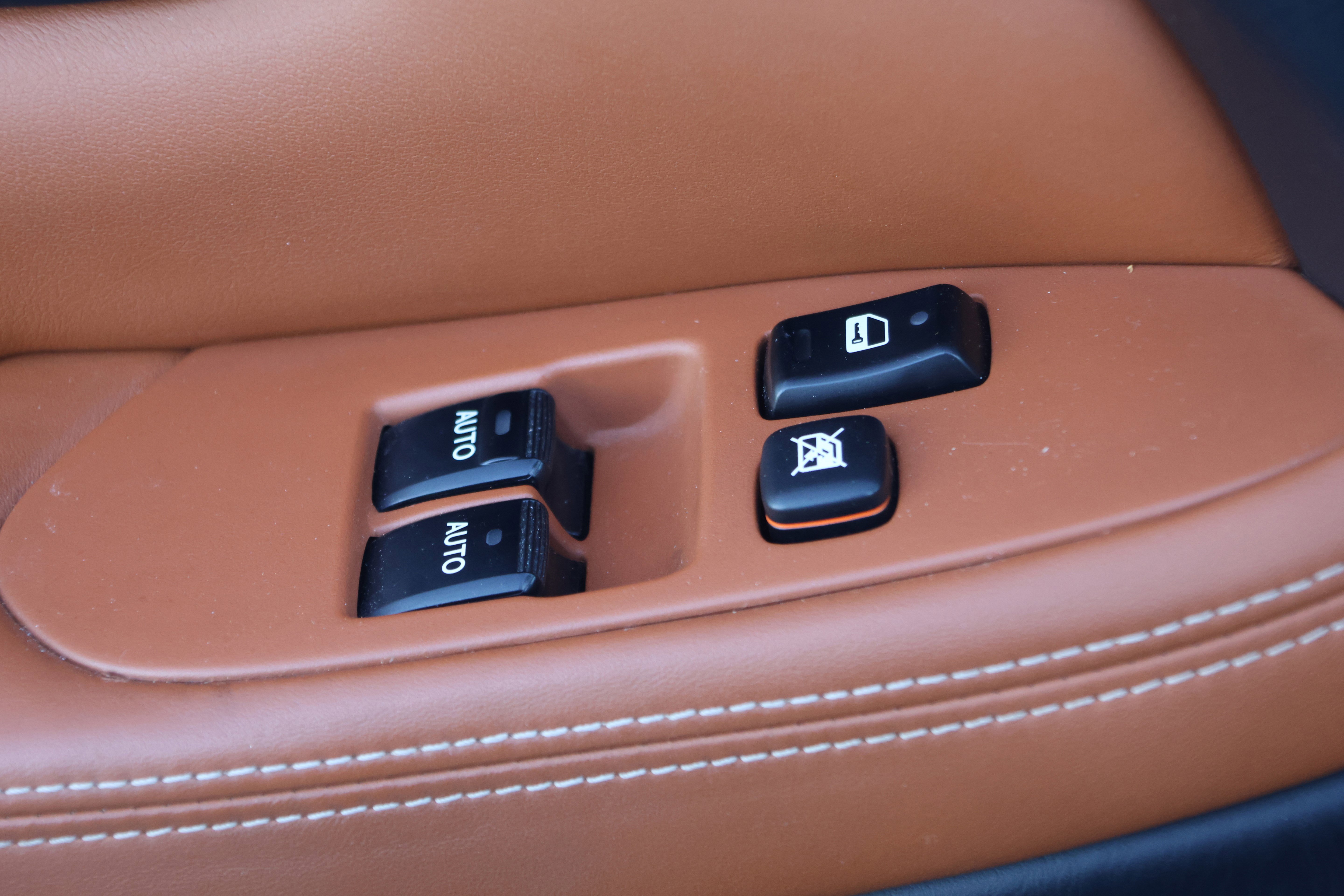 Used 2003 Lexus SC 430 Convertible RWD image 15