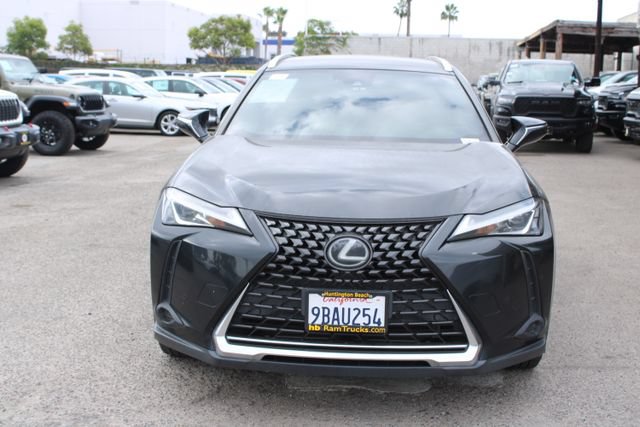 Used 2022 Lexus UX 200 w/ Accessory Package (Z1) FWD image 2