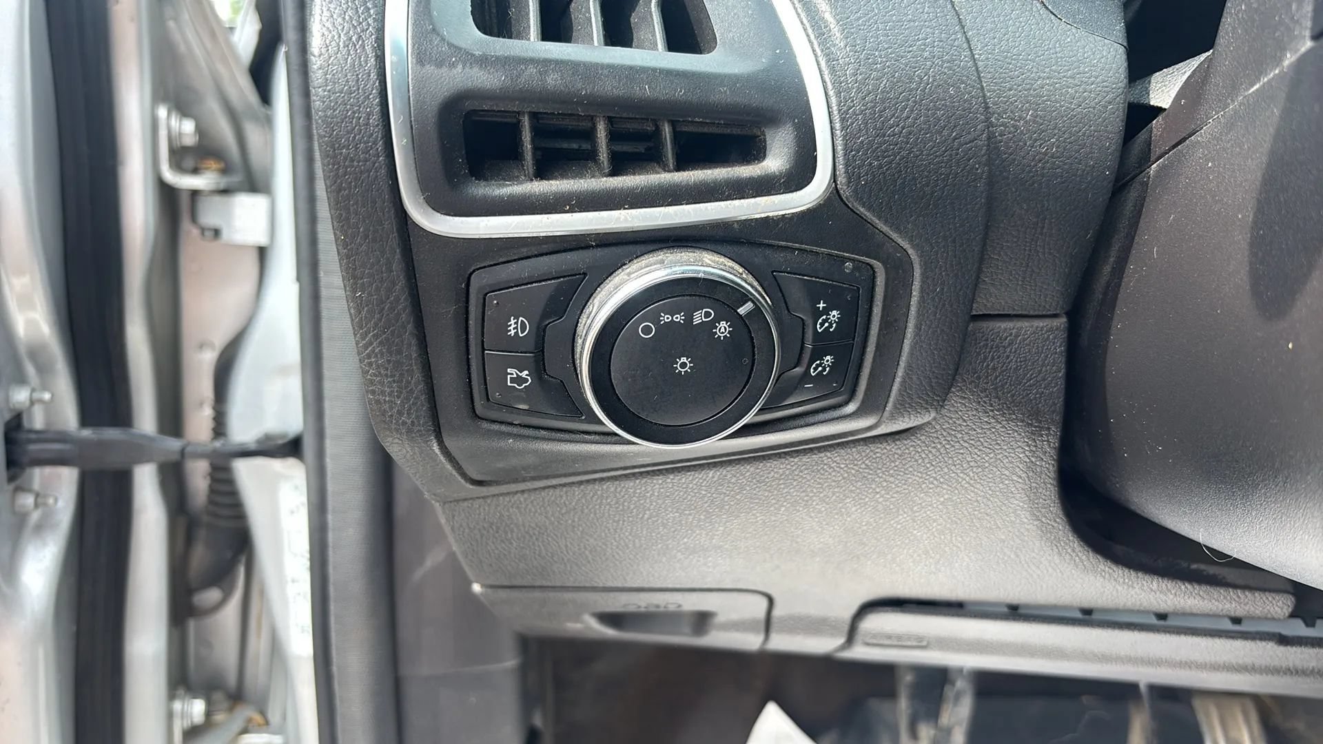 Used 2014 Ford Focus ST w/ Equipment Group 202A FWD image 19