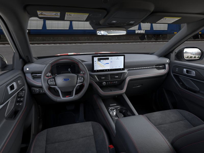 New 2025 Ford Explorer ST image 9