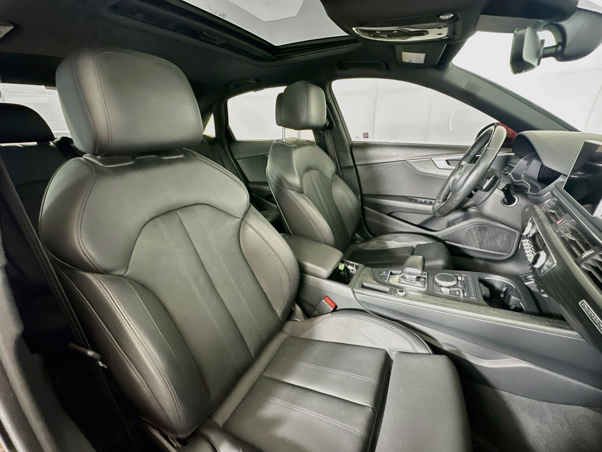 Used 2017 Audi A4 2.0T Prestige AWD/4WD image 32