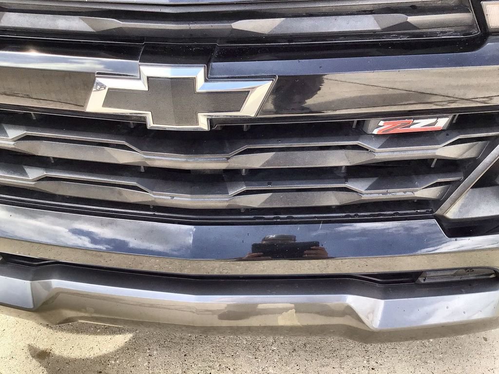 Used 2023 Chevrolet Colorado Z71 w/ Z71 Convenience Package 2 image 32