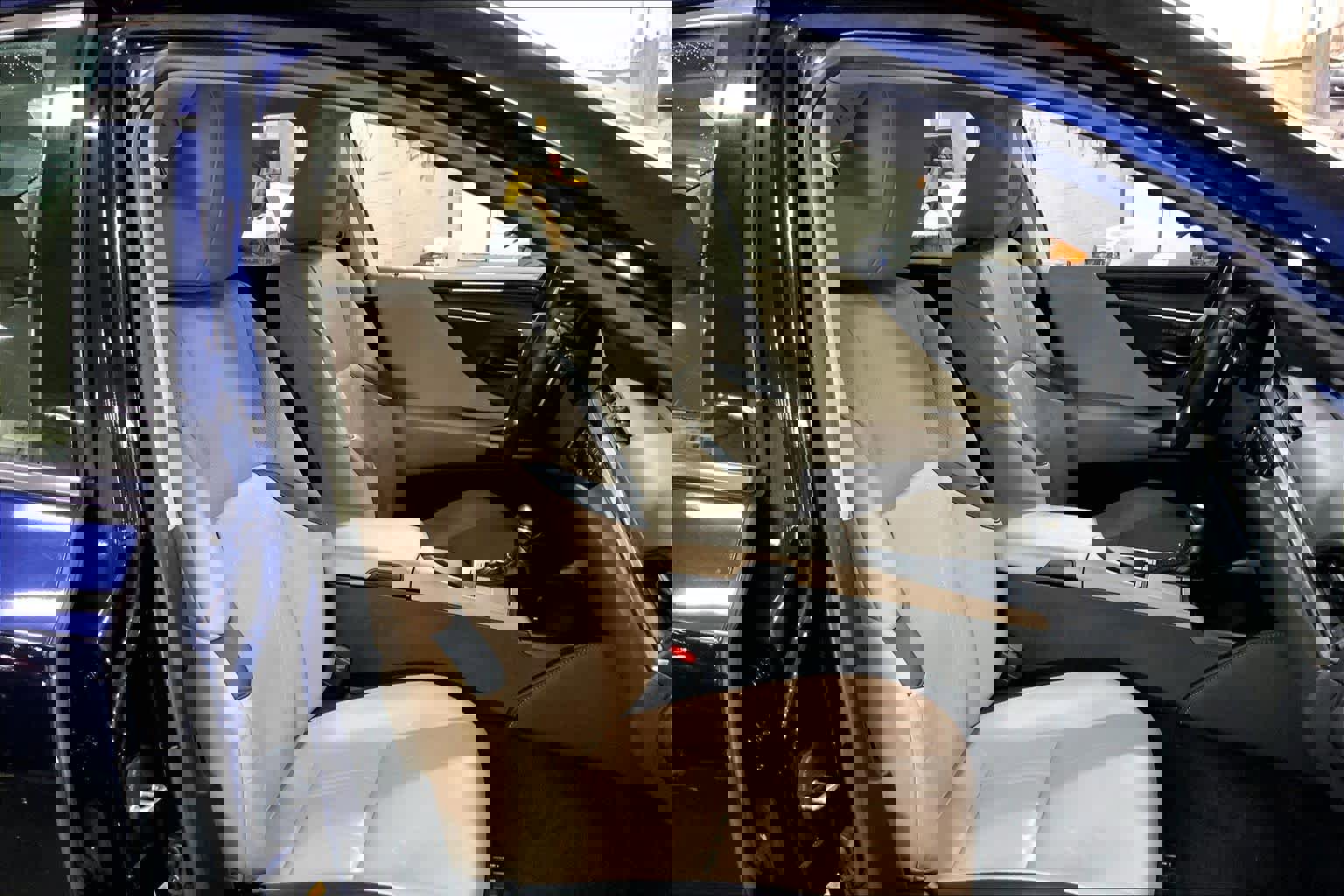 Used 2019 Lexus ES 350 w/ Accessory Package image 9