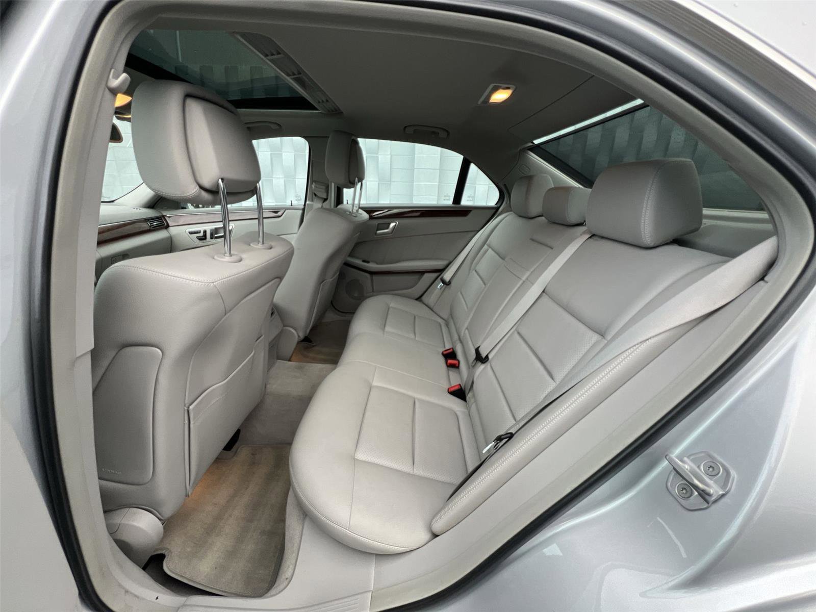 Used 2012 Mercedes-Benz E 350 Sedan image 24