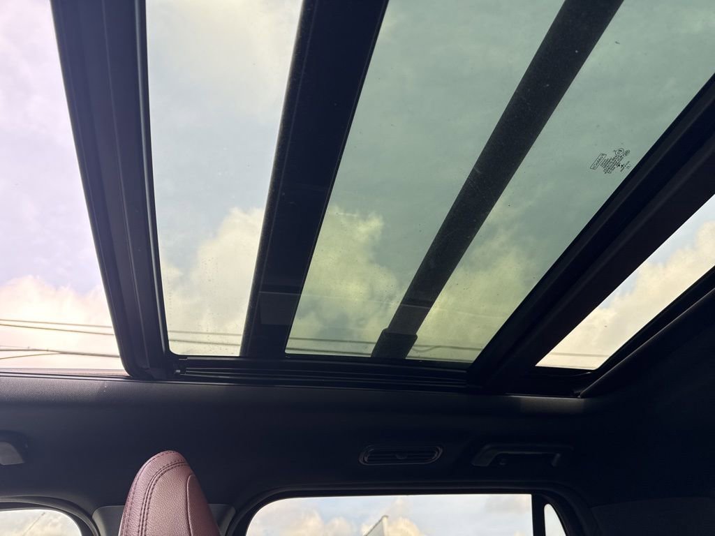 Used 2022 Ford Expedition Max Limited image 16