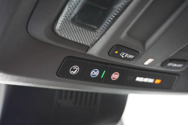 Used 2025 GMC Sierra 1500 SLT AWD/4WD image 21
