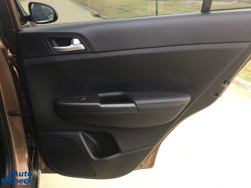 Used 2017 Kia Sportage LX image 14