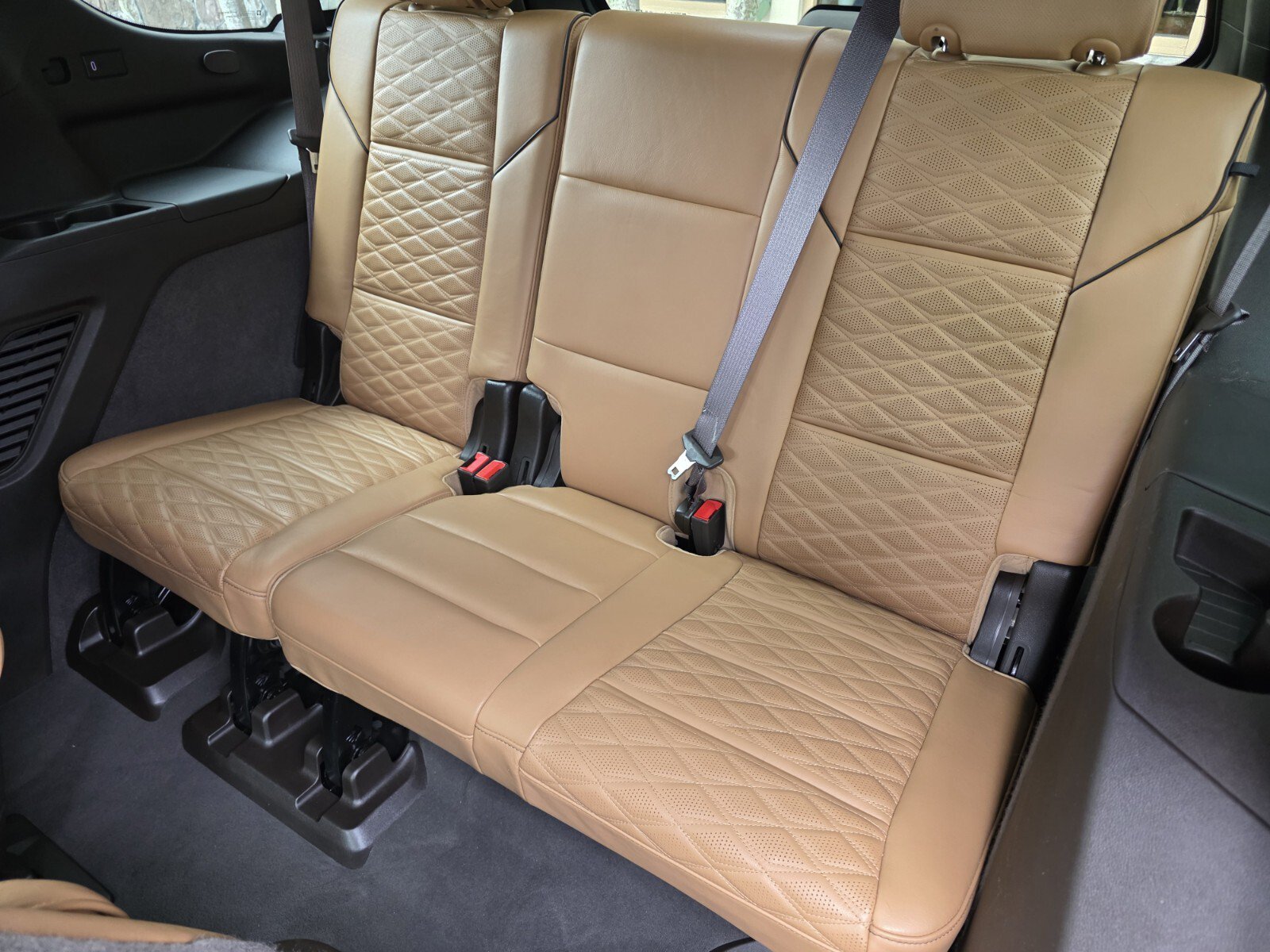 Used 2023 Cadillac Escalade Sport AWD/4WD image 17