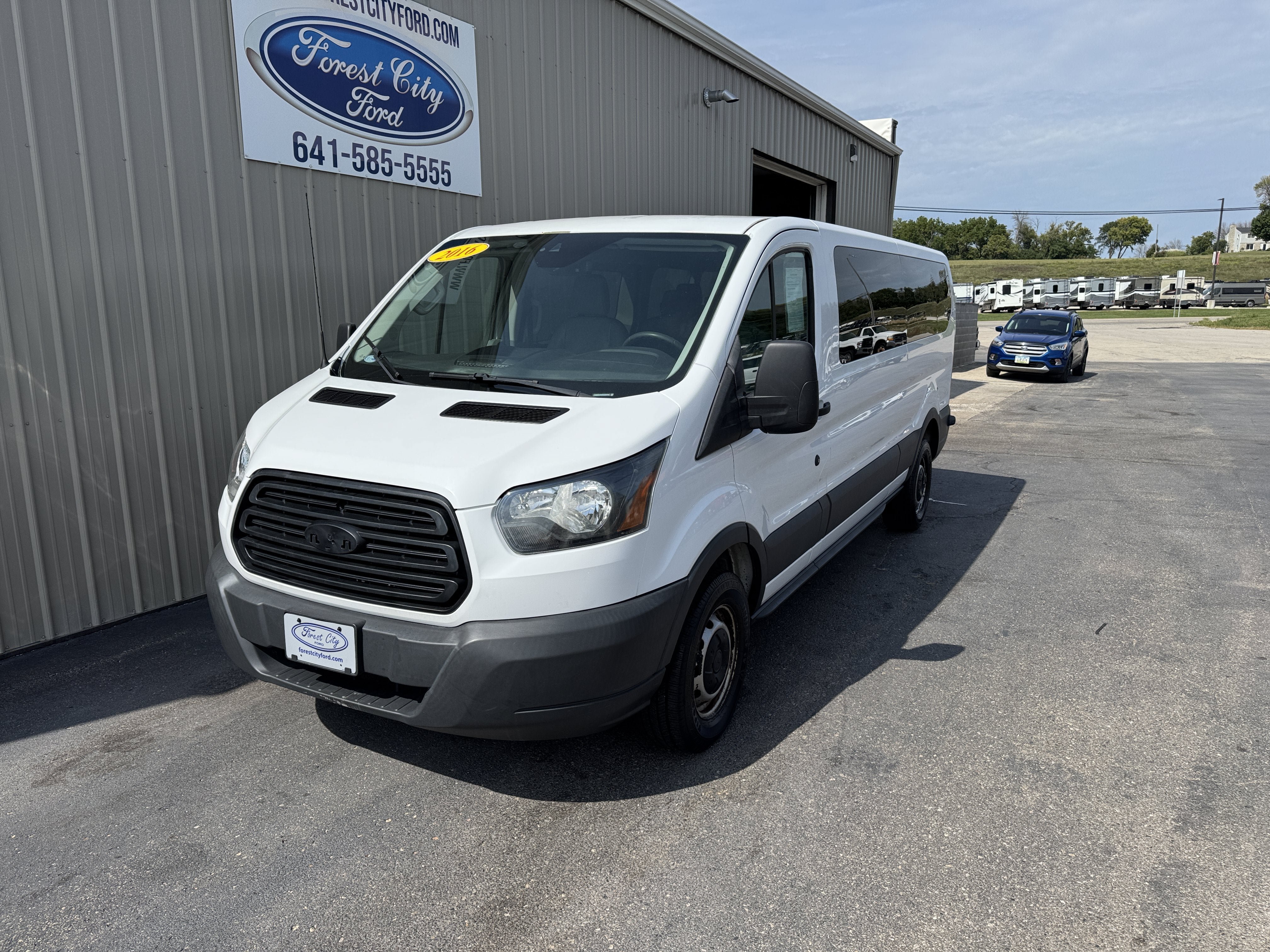 Used 2016 Ford Transit 350 XL RWD image 2