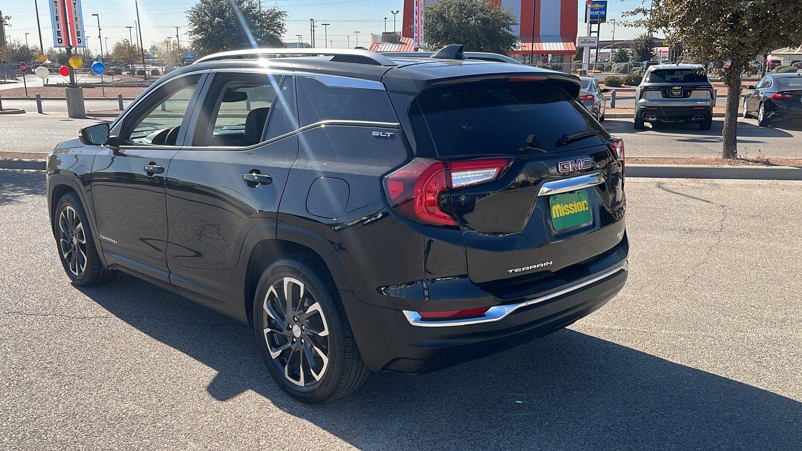 Certified 2022 GMC Terrain SLT w/ Infotainment Package II image 6