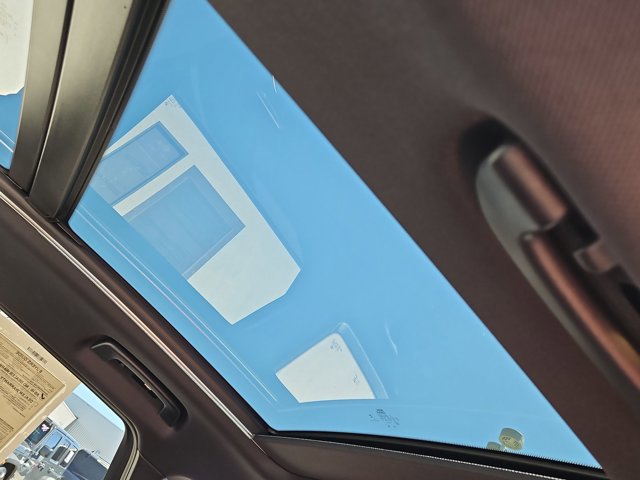 Used 2025 BMW X1 xDrive28i AWD/4WD image 19