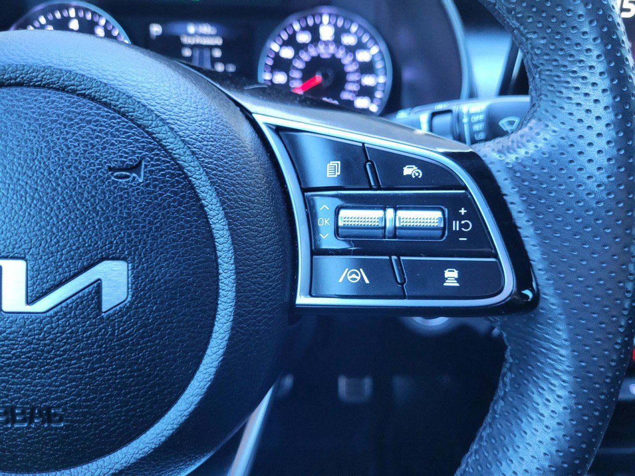 Used 2023 Kia Forte GT-Line w/ GT-Line Premium Package image 9