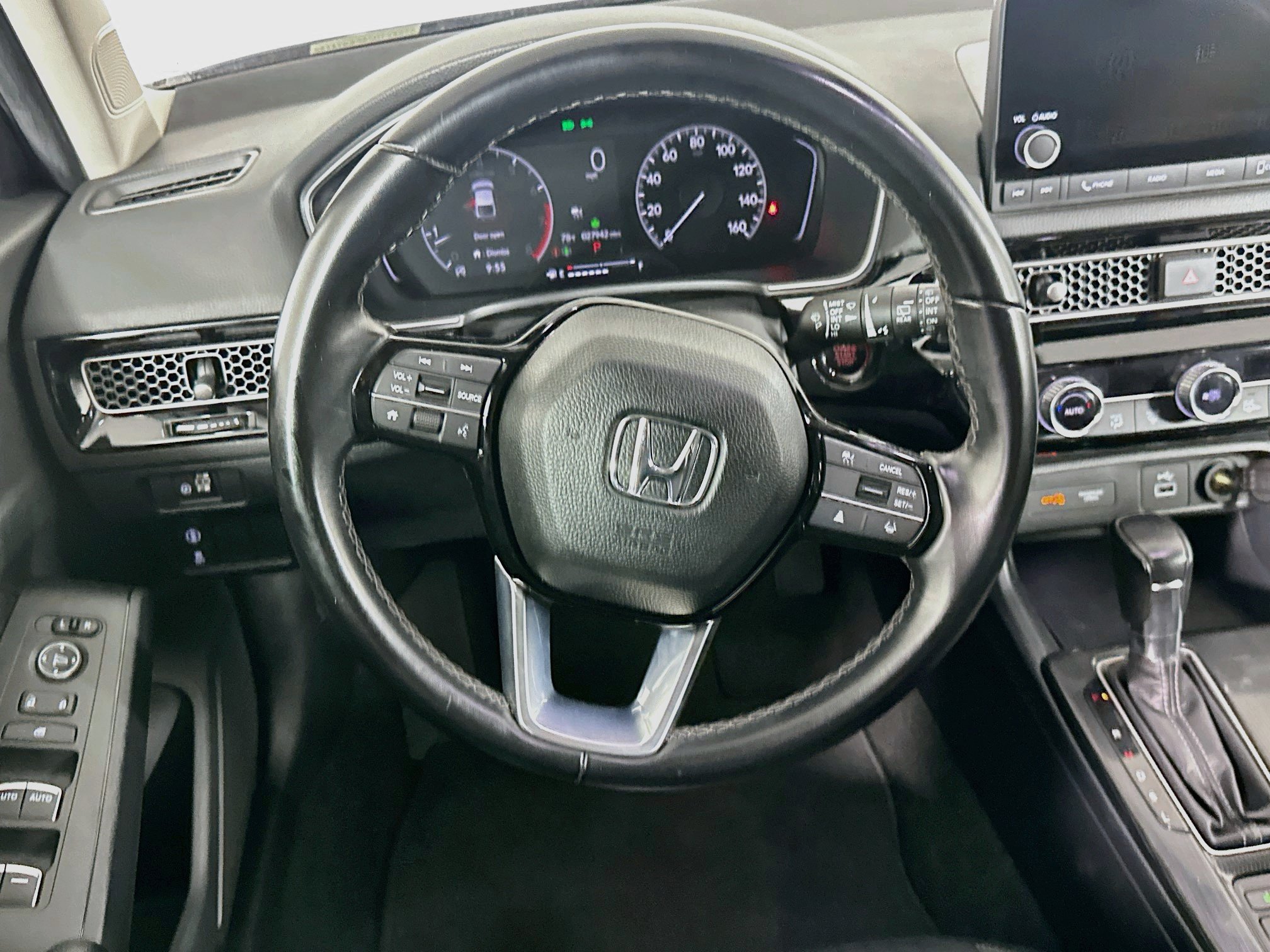 Used 2023 Honda Civic EX-L image 17