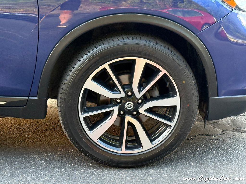 Used 2019 Nissan Rogue SL w/ Premium Package image 47