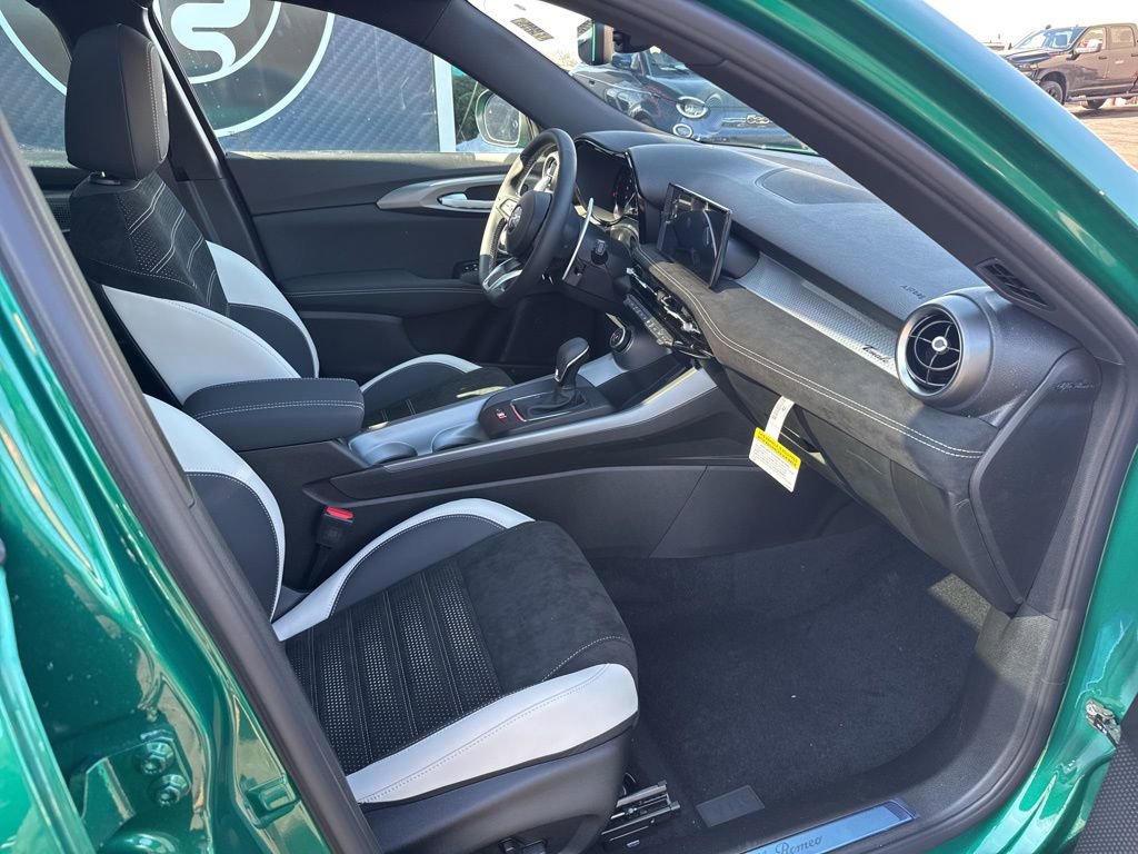 New 2026 Alfa Romeo Tonale w/ Active Assist Package image 22