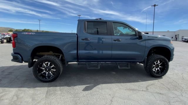 Used 2024 Chevrolet Silverado 1500 Custom w/ LPO, Dark Essentials Package AWD/4WD image 9