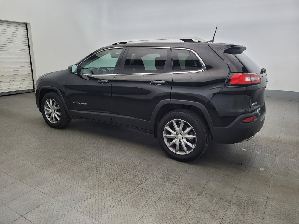 Used 2018 Jeep Cherokee Limited image 3