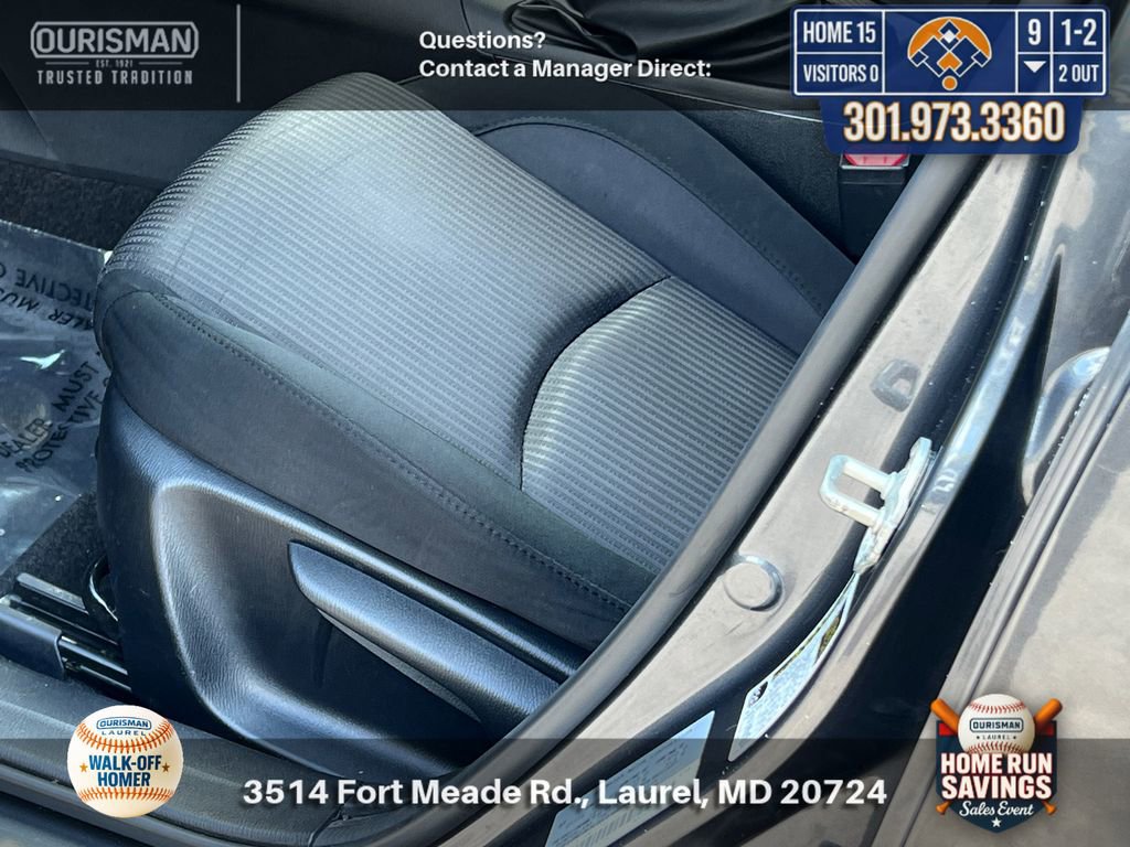 Used 2016 MAZDA MAZDA3 i Sport w/ Preferred Equipment Package FWD image 7