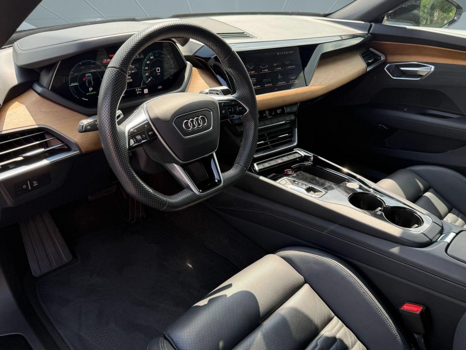Certified 2023 Audi e-tron GT Premium Plus AWD/4WD image 4