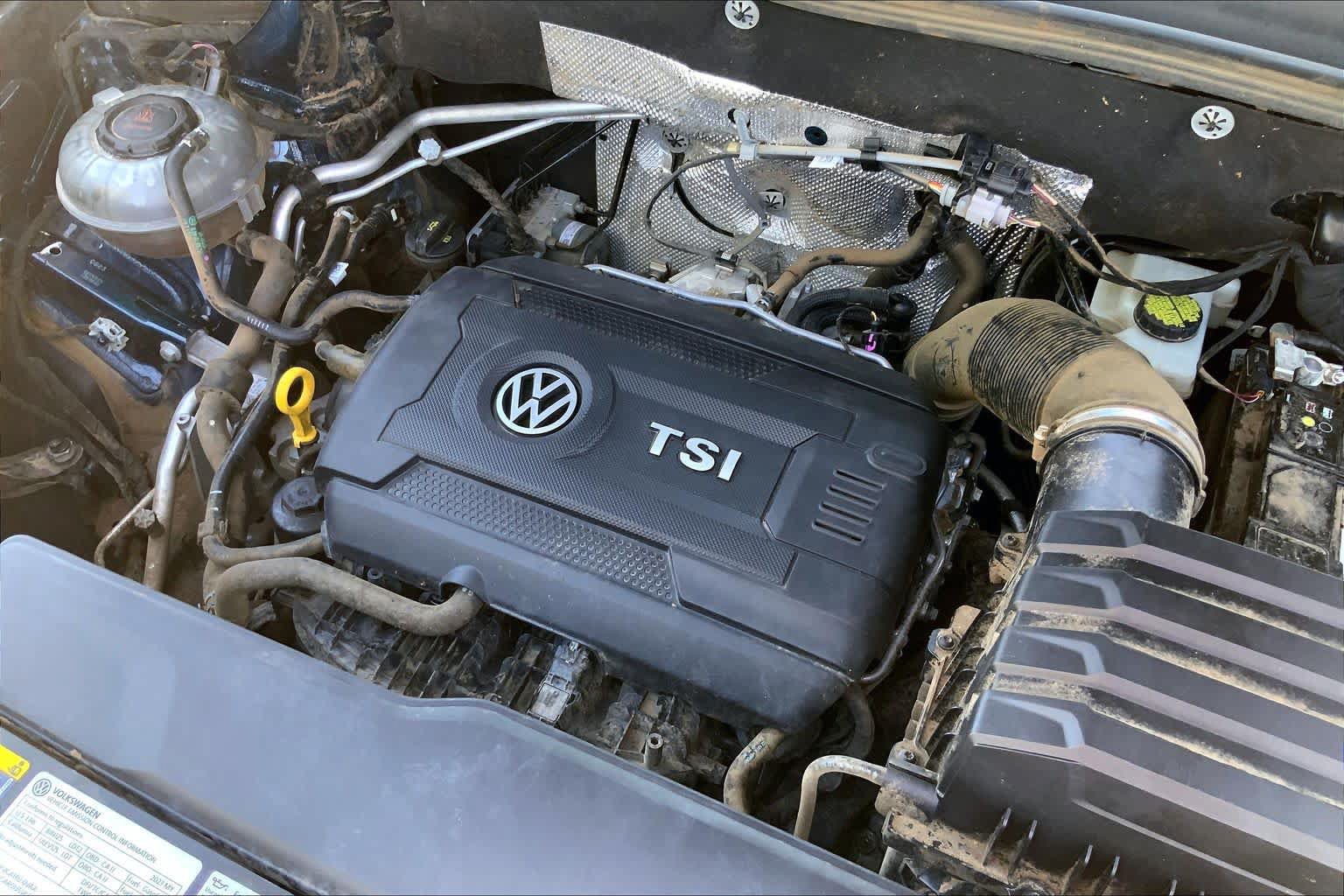 Used 2023 Volkswagen Atlas Cross Sport SE w/ Panoramic Sunroof Package FWD image 34