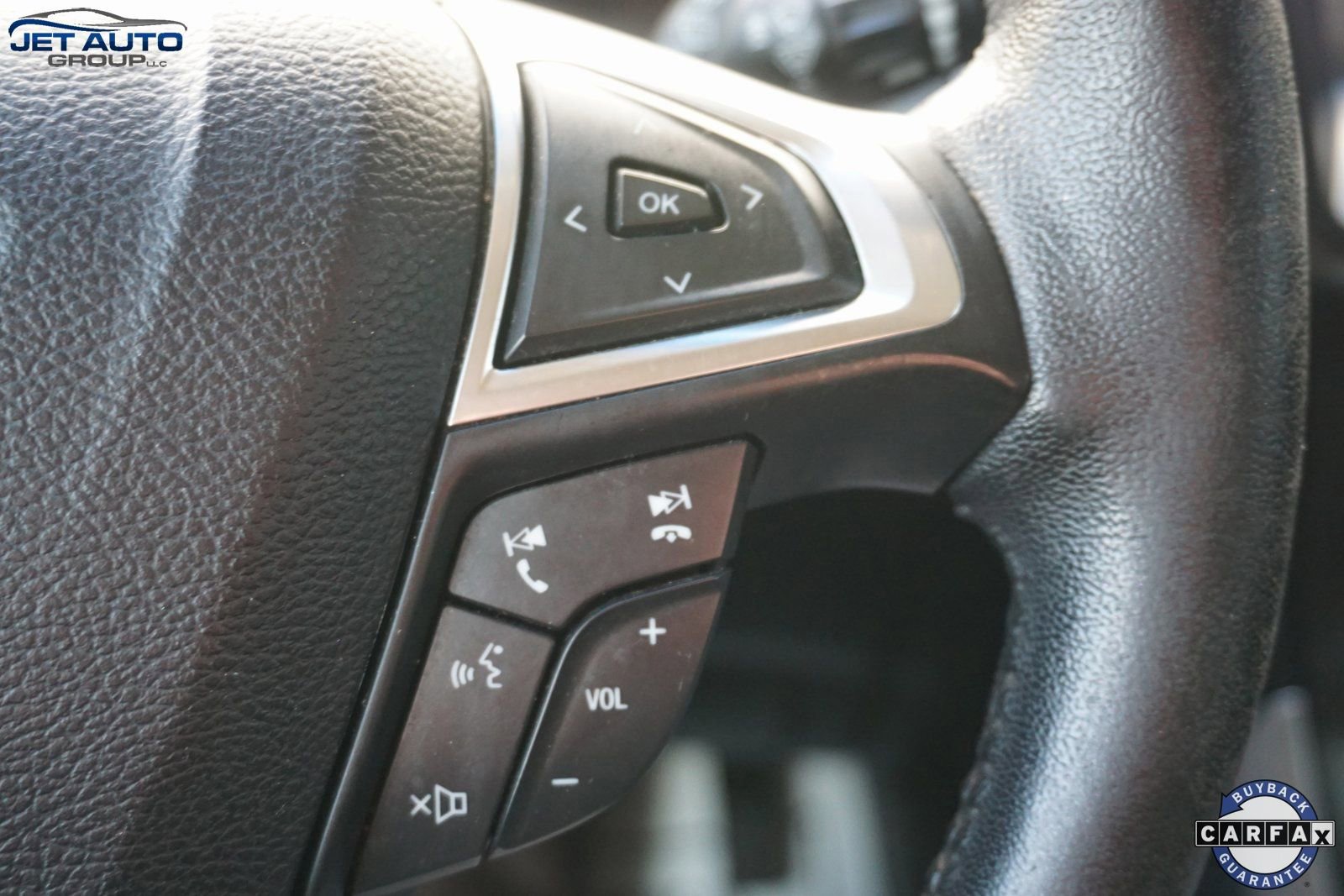 Used 2020 Ford Edge SEL image 40